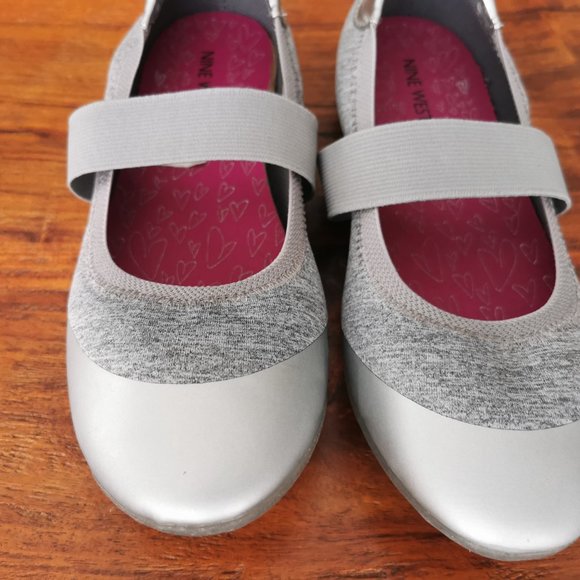 Nine West Cap Toe Mary Jane - Picture 5 of 5